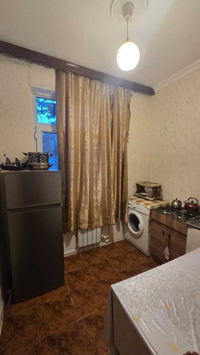 Kirayə verilir 1 otaqlı köhnə tikili, 28 m², Memar Əcəmi m.-4