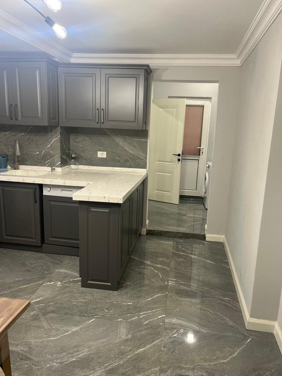 Kirayə verilir 4 otaqlı köhnə tikili, 70 m², Sahil m.-6