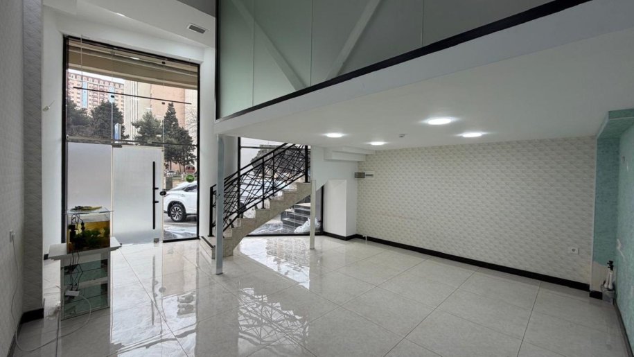 385 kv.m. obyekt icarəyə verilir, Gənclik m.-7