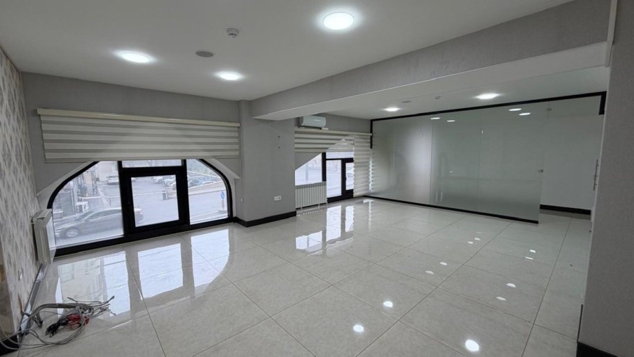 385 kv.m. obyekt icarəyə verilir, Gənclik m.-11