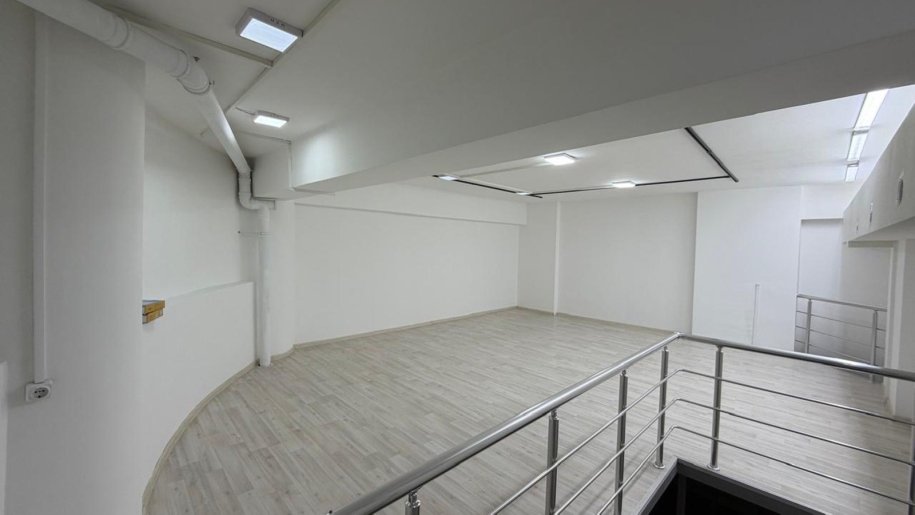 385 kv.m. obyekt icarəyə verilir, Gənclik m.-20