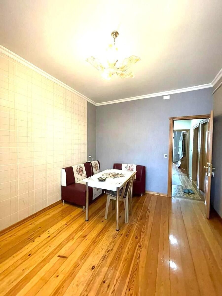 Kirayə verilir 3 otaqlı köhnə tikili, 65 m², Azadlıq Prospekti m.-2