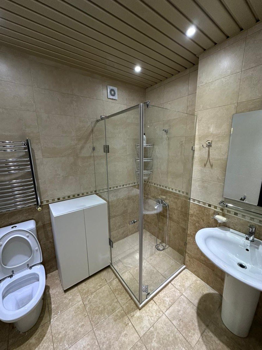 Kirayə verilir 3 otaqlı yeni tikili, 115 m², İçərişəhər m.-11