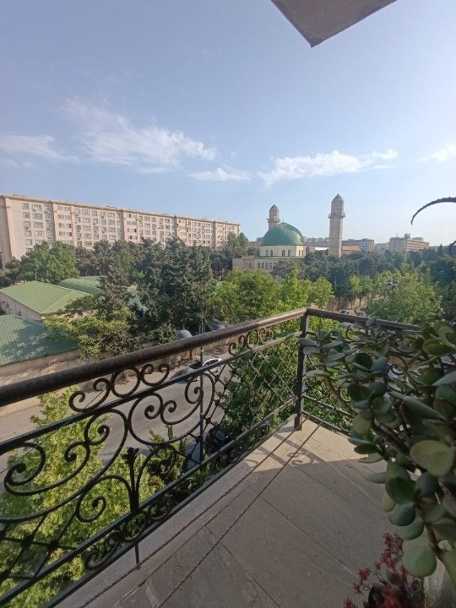 Satılır 1 otaqlı köhnə tikili, 40 m², Bakıxanov (Razin)-1