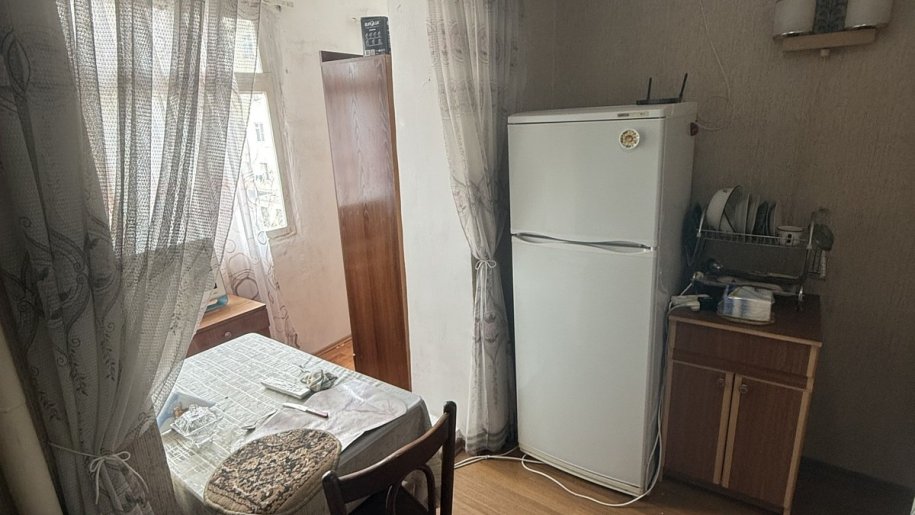 Satılır 1 otaqlı köhnə tikili, 33 m², Həzi Aslanov m.-6