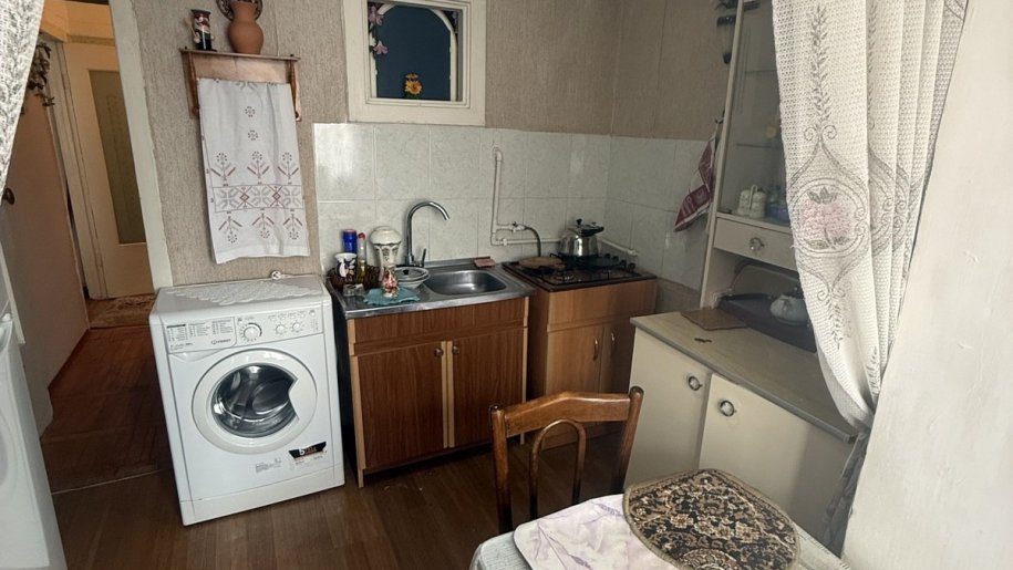 Satılır 1 otaqlı köhnə tikili, 33 m², Həzi Aslanov m.-9