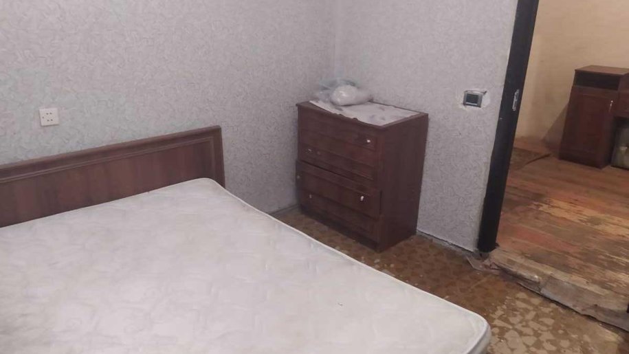 Satılır 3 otaqlı köhnə tikili, 70 m², Xalqlar dostluğu m.-4