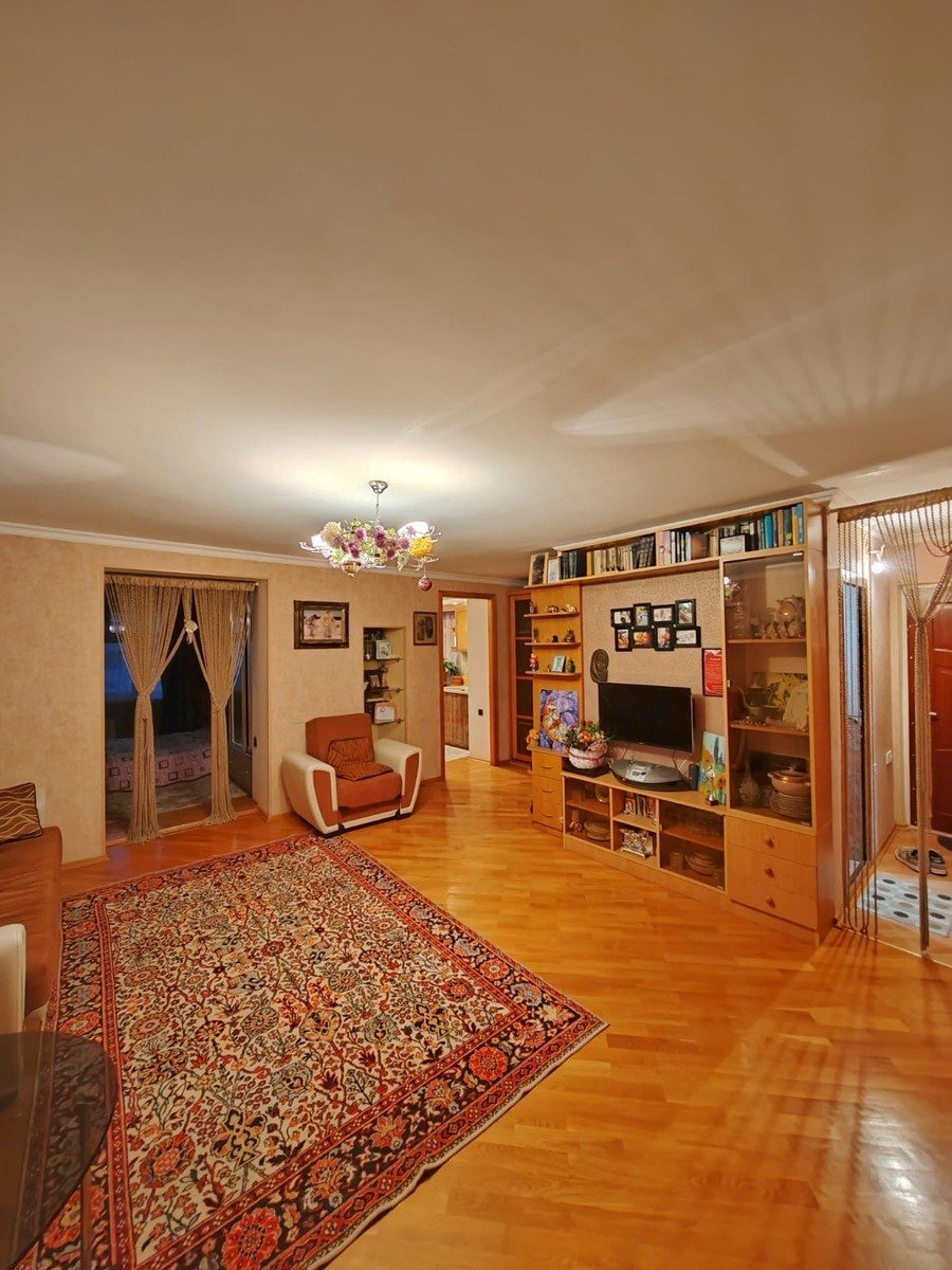 Satılır 2 otaqlı köhnə tikili, 61 m², Nizami m.-1